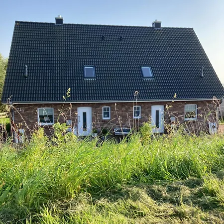 Momke Am Diek Haushaelft A