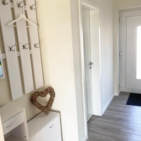 Momke Am Diek Haushaelft A Feriehus *