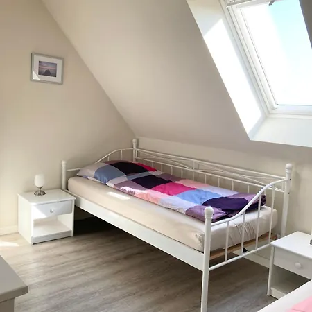 Momke Am Diek Haushaelft A Feriehus *