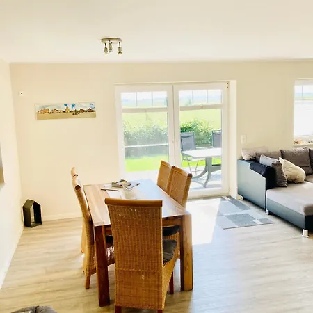 Momke Am Diek Haushaelft A *