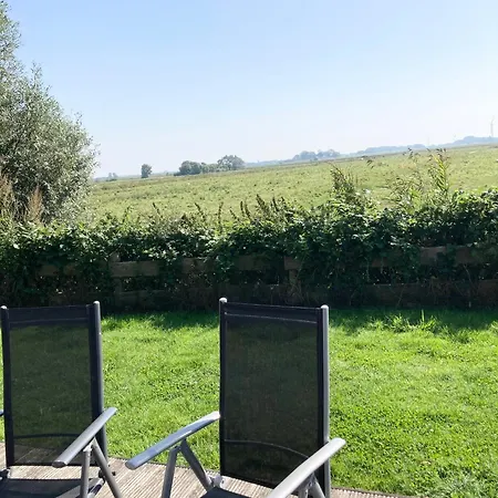 Feriehus Momke Am Diek Haushaelft A *